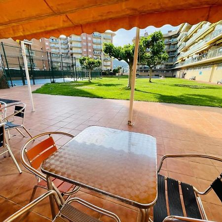 Reconnectar Malgrat De Mar Colom I Apartment Bagian luar foto