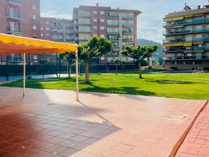 Reconnectar Malgrat De Mar Colom I Apartment Bagian luar foto